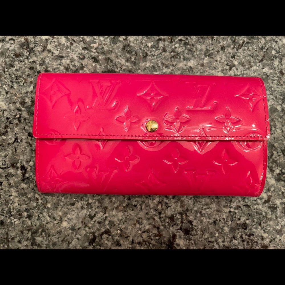 Louis Vuitton Sarah Wallet Pink